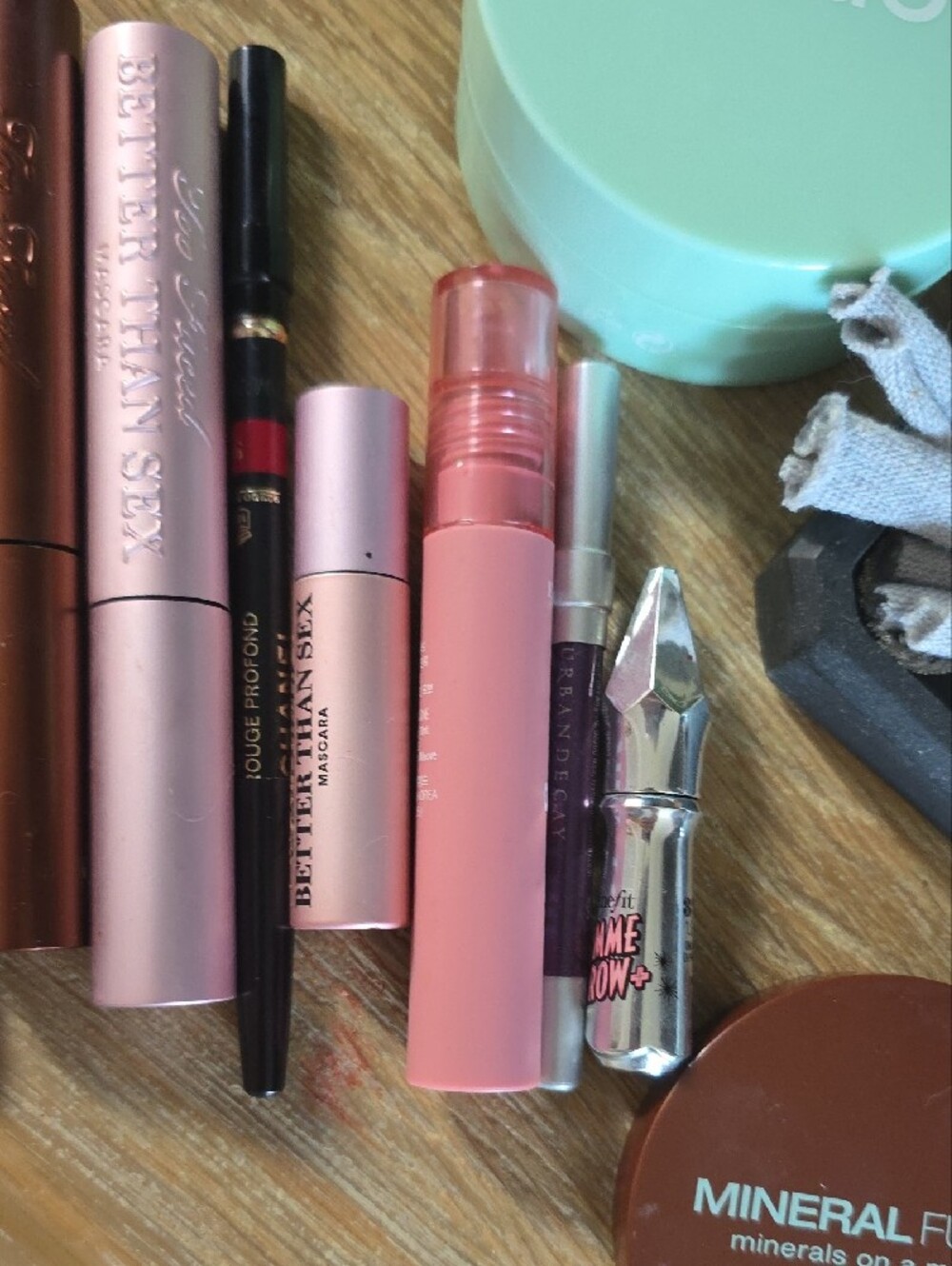 Cosmetics Bundle - Picture 3 of 4